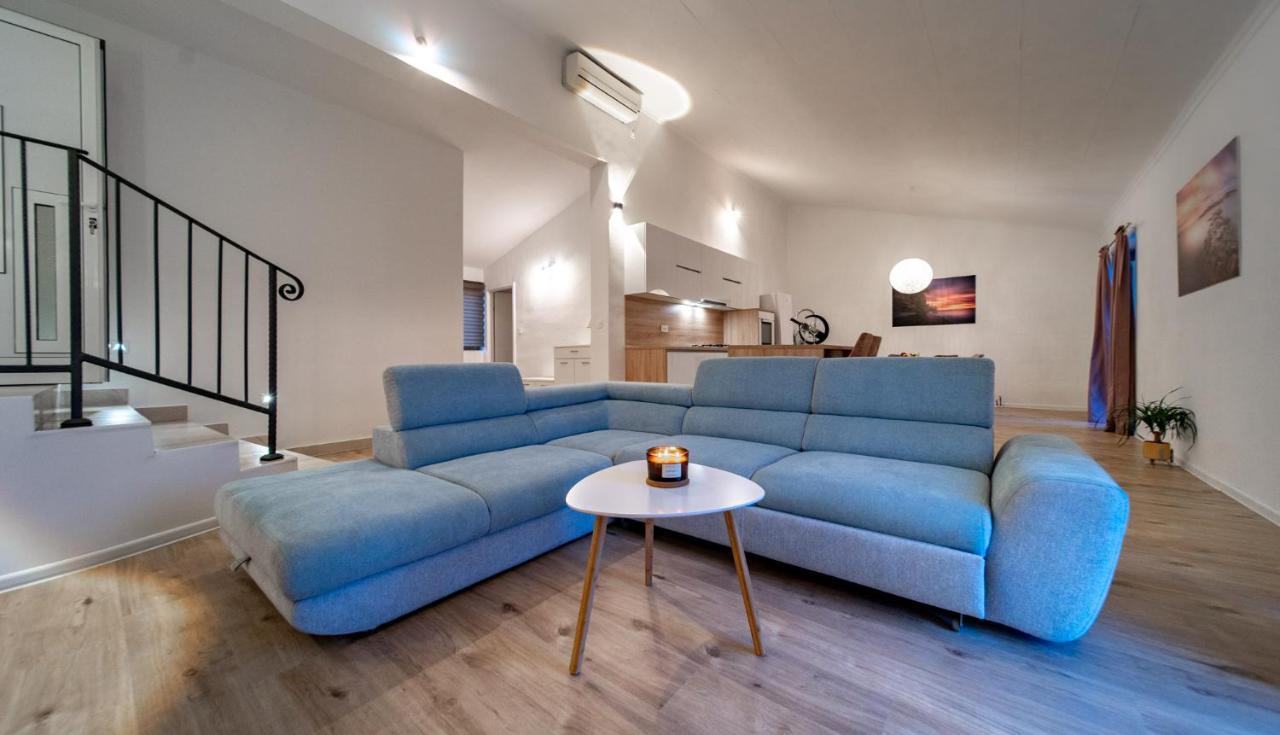 Grguric Apartments Palit Exterior foto
